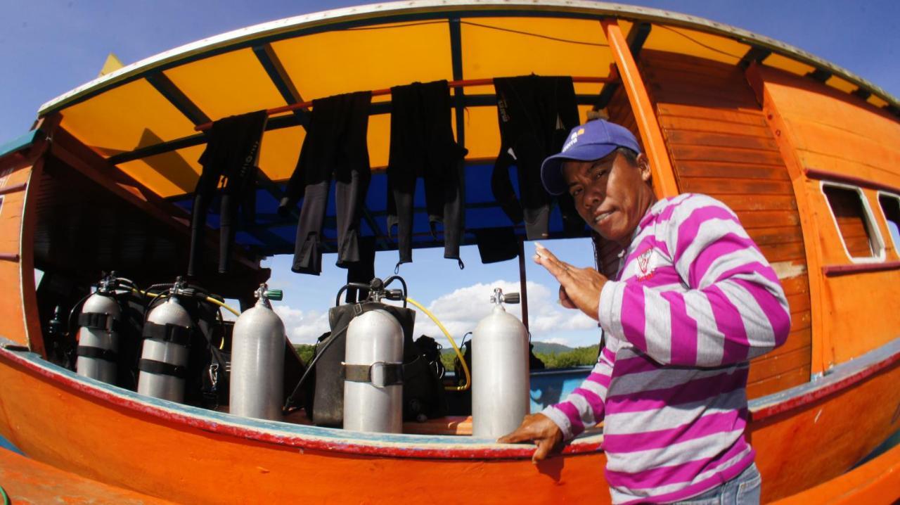 Blue Bay Divers Likupang Bangka 외부 사진